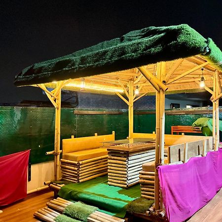 Golden Residency Otel Yeni Delhi Dış mekan fotoğraf