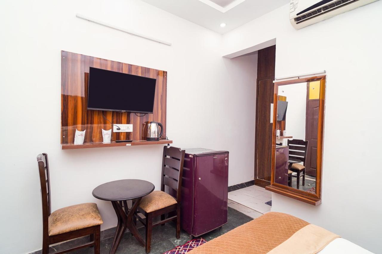 Golden Residency Otel Yeni Delhi Dış mekan fotoğraf