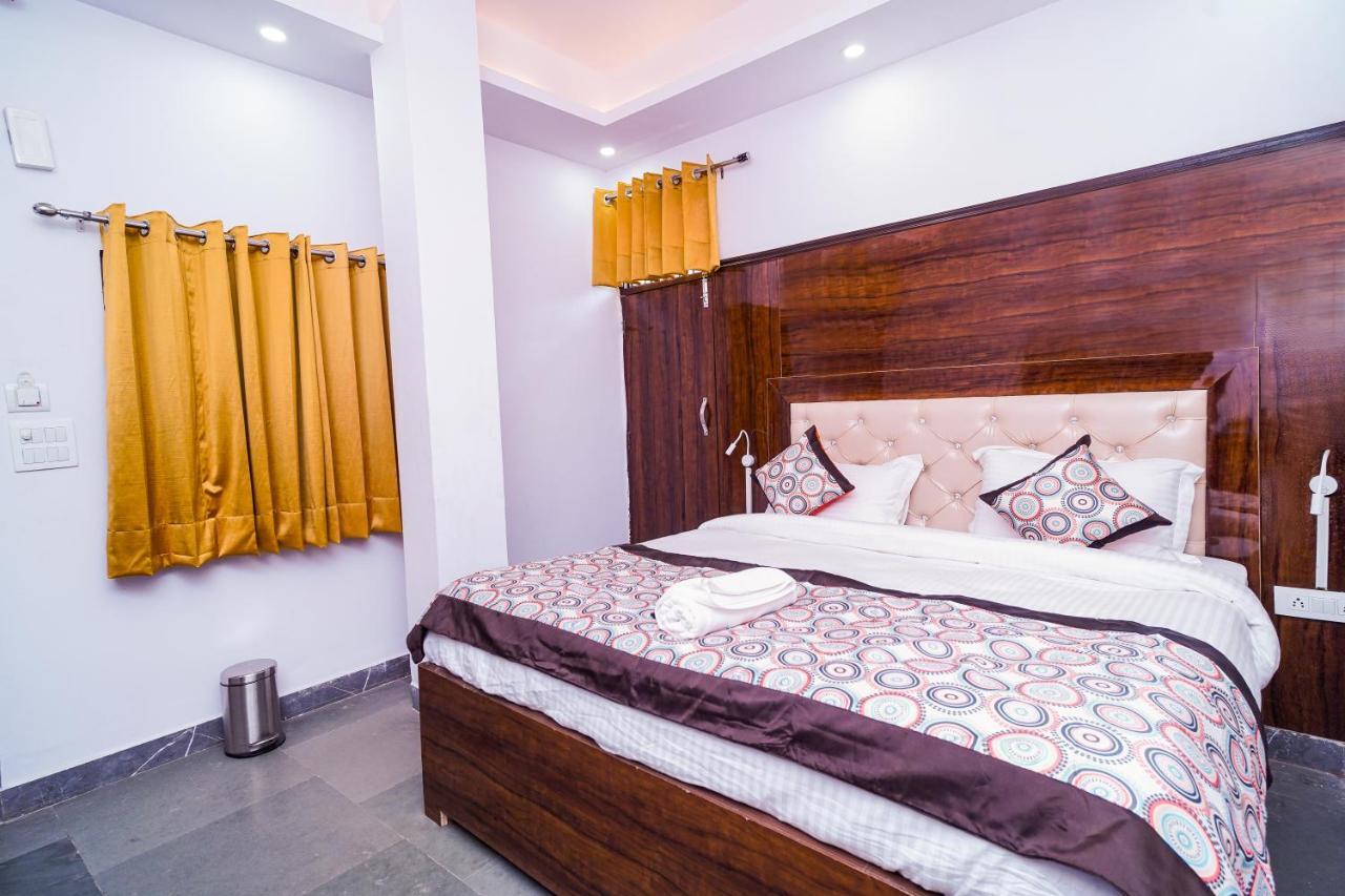 Golden Residency Otel Yeni Delhi Dış mekan fotoğraf
