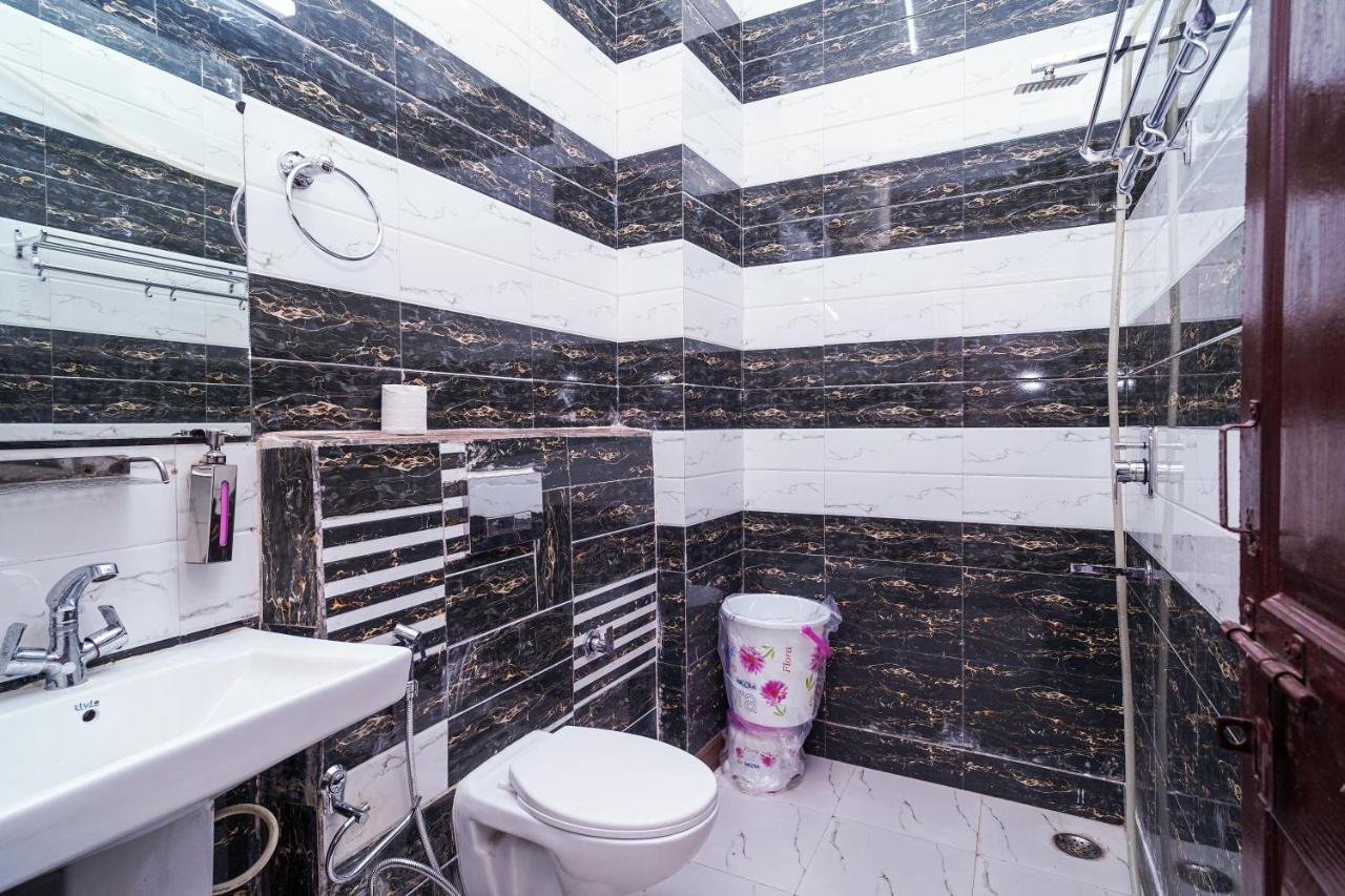 Golden Residency Otel Yeni Delhi Dış mekan fotoğraf