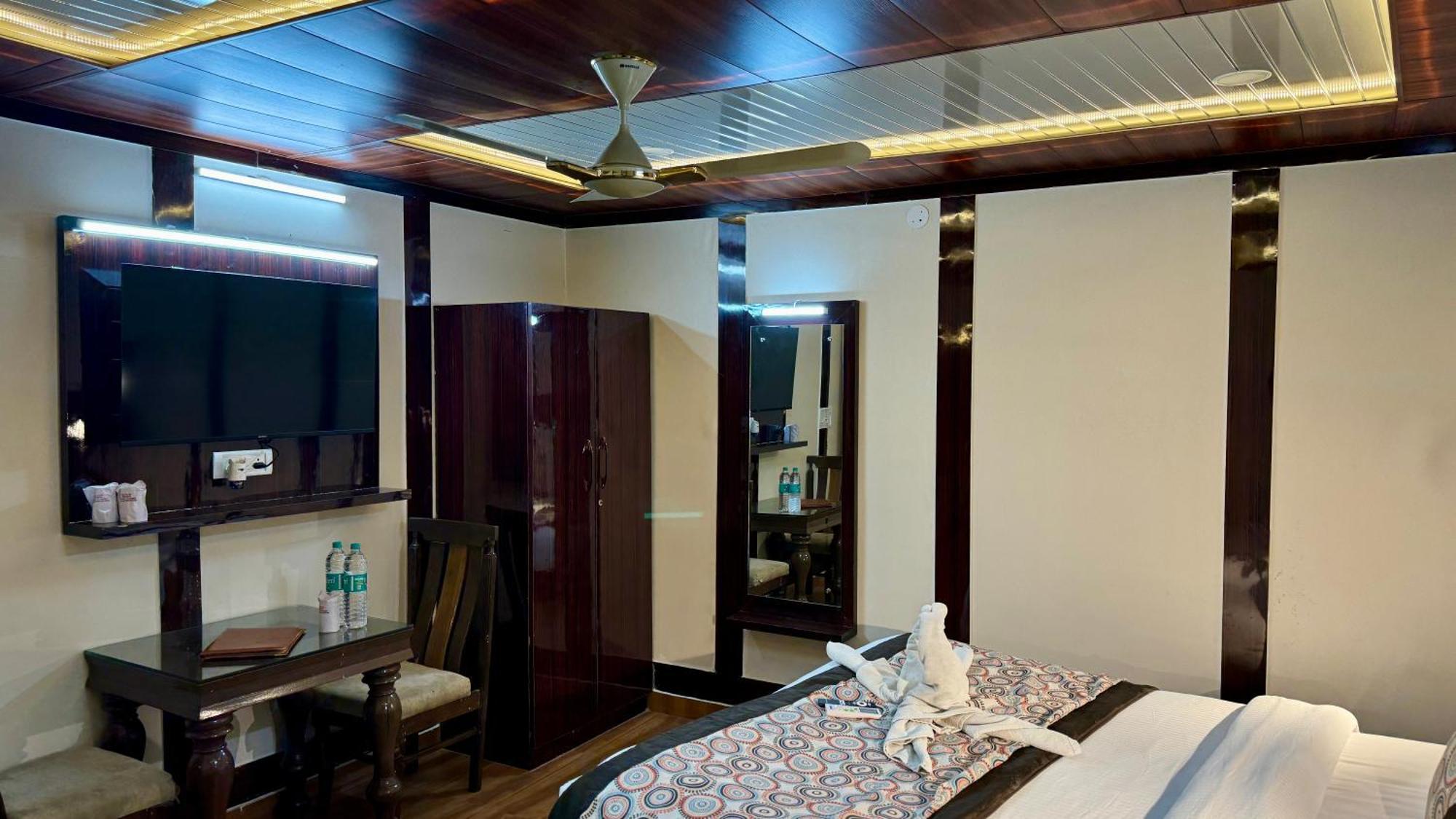 Golden Residency Otel Yeni Delhi Dış mekan fotoğraf